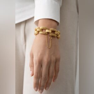 Vintage MONET Gold Chain Link Bracelet | Chunky Textured Statement | Classic